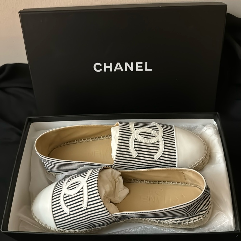 New Chanel Espadrilles (Limited Summer Edition)IVORY